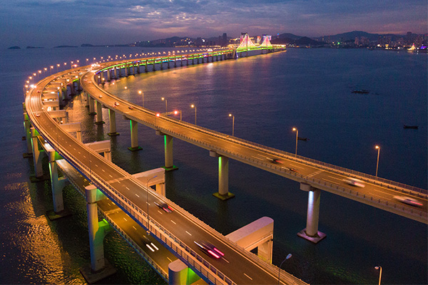 大桥夜景灯光设计