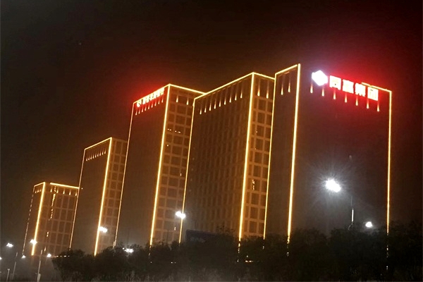 郑州同赢企业总部港商业楼亮化工程效果