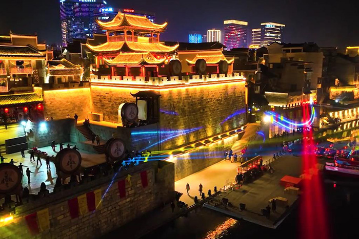 别让景区"白天热闹，晚上冷清"！沉浸式灯光亮化解锁夜游新客流密码