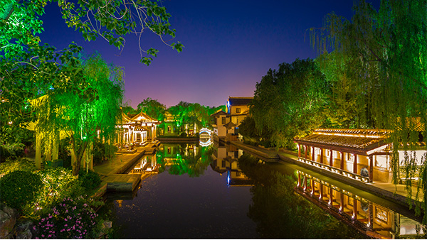园林夜景灯光设计为市民带来绚烂的视觉盛宴