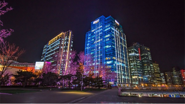 LED灯具与幕墙外立面结合的基本形式