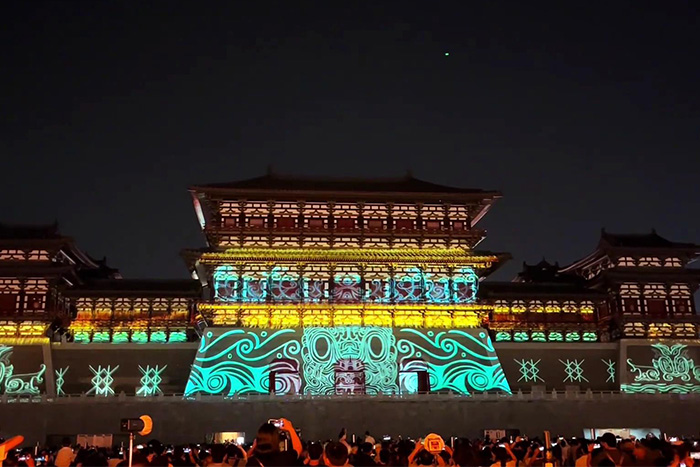 景区古建筑投影秀