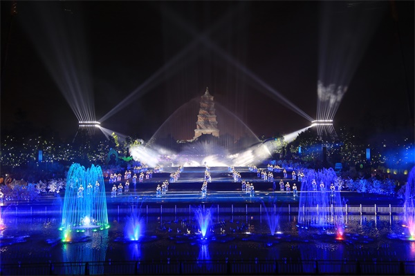 休闲娱乐广场照明设计起到“景”上添花的效果