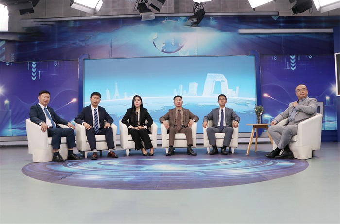 创始人受邀参与央视新影发现之旅《牛商论道》栏目录制